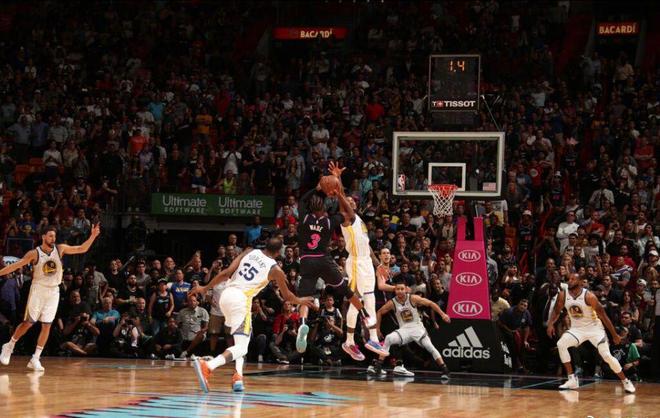 爱游戏ayx娱乐 -关于纽卡斯尔内部会议纪要流出——清晨绝杀压哨，NBA季后赛使命明确，赛程密集仍需轮换的信息