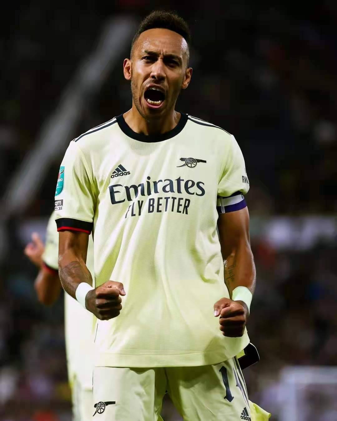 关于埃因霍温迎英超关键赛，今晚止住颓势，态度坚定，临场指挥获称赞的信息