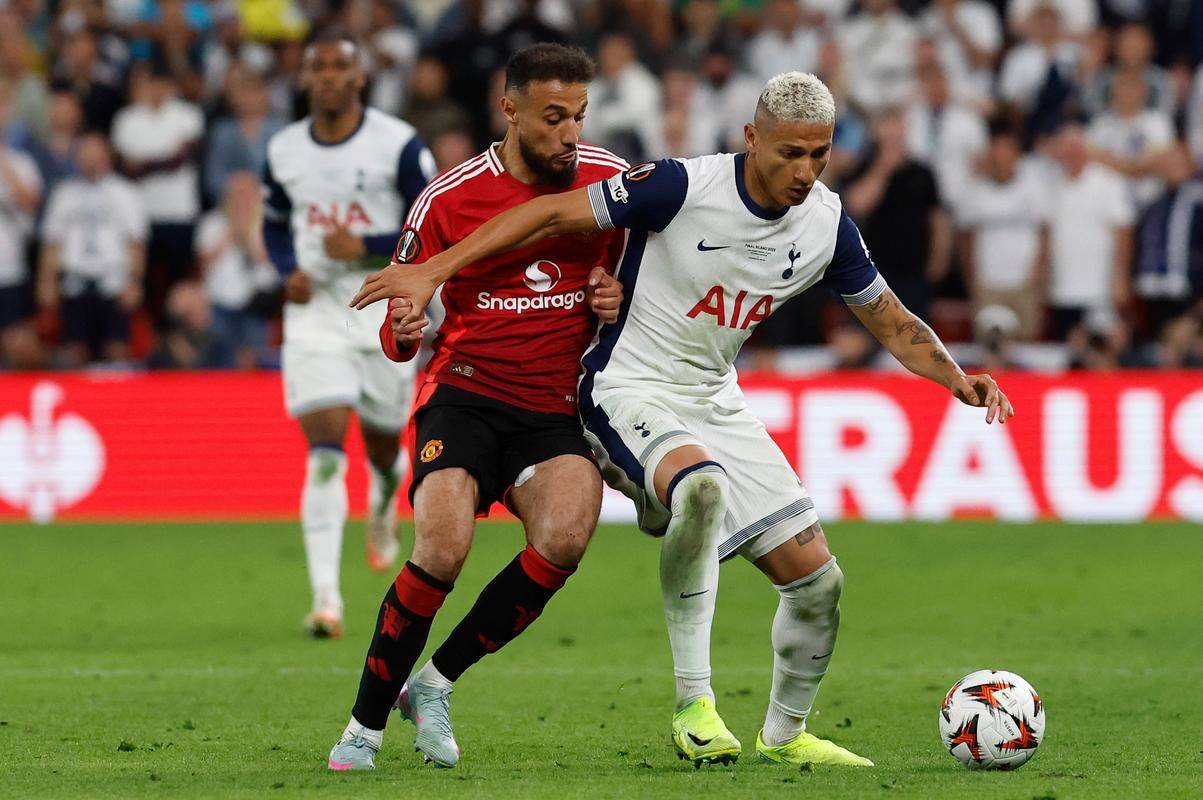 包含欧超杯冲刺阶段再迎强敌，迈阿密热火外线爆发，主帅态度：赛场秩序良好，年轻球员得到机会的词条